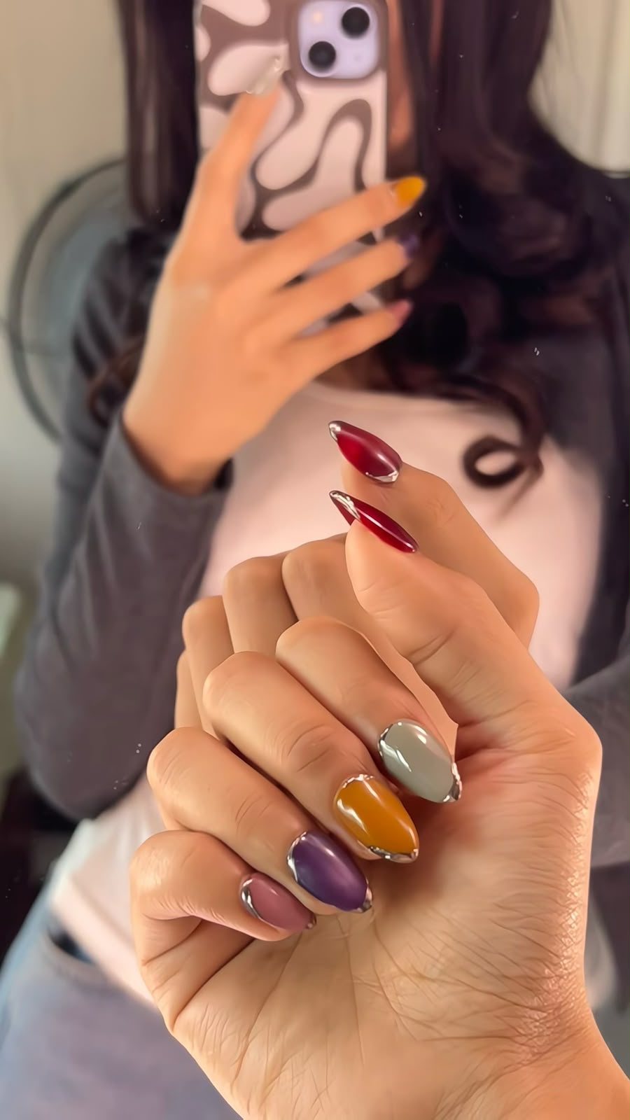 Tampilan press-on nails TWINSS 3